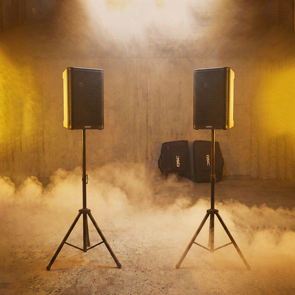 Easysound Set „STARTER“ mit 2 QSC CP8 2-Wege Fullrange Aktivlautsprechern, zur Miete in Linz, OÖ